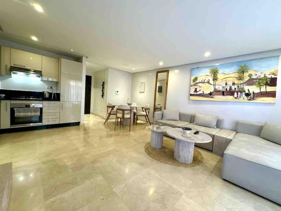 Appartement De Standing + Piscine Sur Le Toit Marrakesh